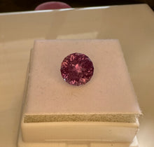Load image into Gallery viewer, Alexandrite 4.25 cts