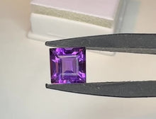 Load and play video in Gallery viewer, Amethyst 2.50 cts
