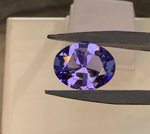 Load and play video in Gallery viewer, Tanzanite 9.35 cts
