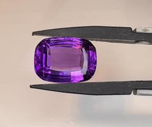 Load and play video in Gallery viewer, Amethyst 16.65 cts
