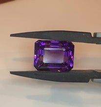 Load and play video in Gallery viewer, Amethyst 12.75 cts
