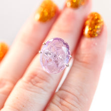 Load image into Gallery viewer, Amethyst 14.70 cts Fantasy Cut
