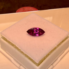 Load image into Gallery viewer, Garnet 1.90 cts
