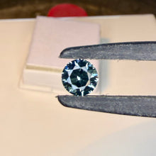 Load image into Gallery viewer, Montana Sapphire .85 cts
