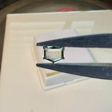 Load image into Gallery viewer, Montana Sapphire .70 cts (no heat)
