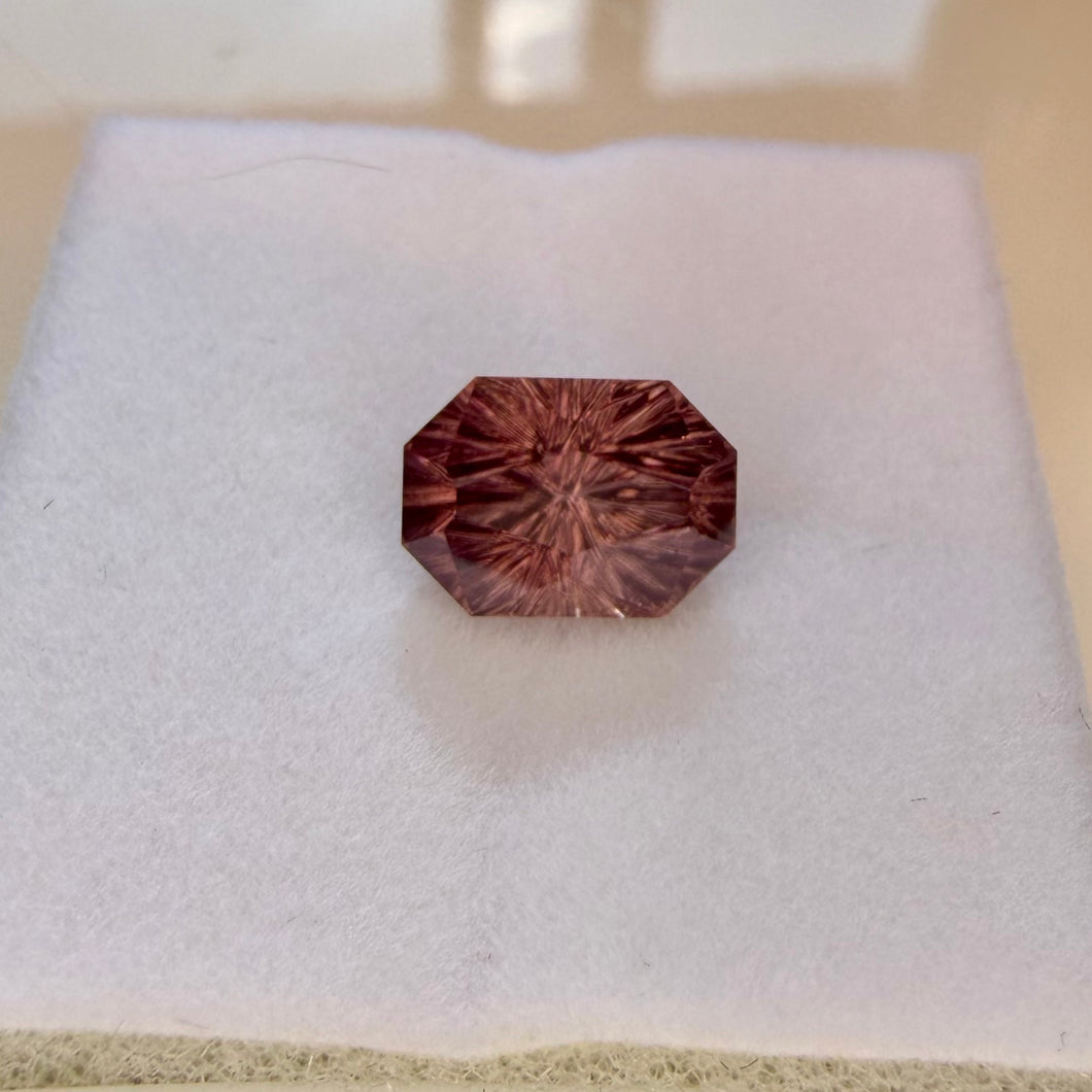 Zircon 3.80 cts (Fantasy Cut)