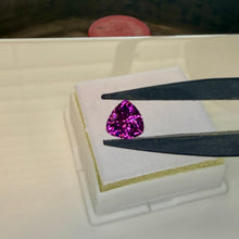 Load image into Gallery viewer, Garnet 1.30 cts
