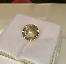 Load image into Gallery viewer, Sunstone 1.95 ct

