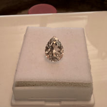 Load image into Gallery viewer, Morganite 3.50 cts
