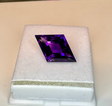 Load image into Gallery viewer, Amethyst 6.95 cts
