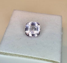 Load image into Gallery viewer, Kunzite 2.50 cts
