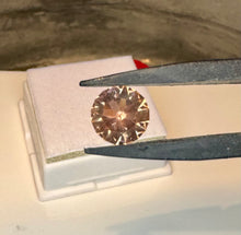 Load image into Gallery viewer, Oregon Sunstone 2.60 cts
