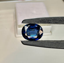Load image into Gallery viewer, Sapphire 3.30 cts
