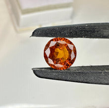 Load image into Gallery viewer, Hessonite Garnet 1.75 cts
