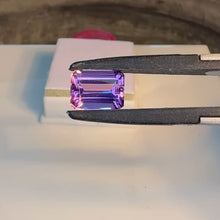 Load and play video in Gallery viewer, Amethyst 4.60 cts
