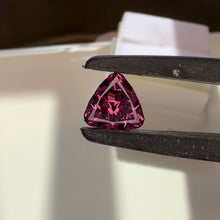 Load and play video in Gallery viewer, Tanga Garnet 1.90 cts
