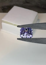 Load and play video in Gallery viewer, Tanzanite 1.55 cts

