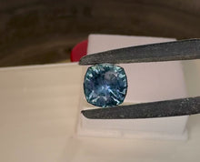 Load and play video in Gallery viewer, Montana Sapphire 3.75 cts
