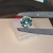 Load and play video in Gallery viewer, Montana Sapphire 1.75 cts (Bi-color)
