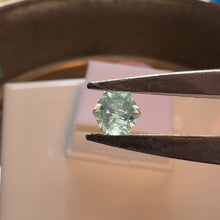 Load and play video in Gallery viewer, Montana Sapphire 1.20 cts
