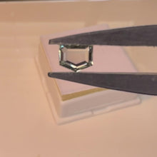 Load and play video in Gallery viewer, Montana Sapphire .70 cts (no heat)
