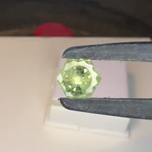 Load and play video in Gallery viewer, Sapphire 1.35 cts (Montana)
