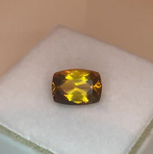 Load and play video in Gallery viewer, Citrine 2.60 ct
