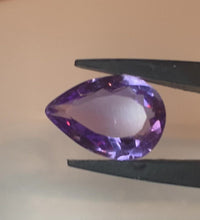 Load and play video in Gallery viewer, Amethyst 6.50 cts

