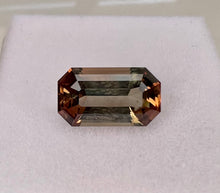 Load image into Gallery viewer, Sunstone 2.90 cts

