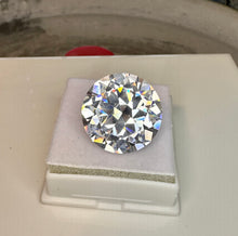 Load image into Gallery viewer, Moissanite 50.30 cts
