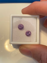Load image into Gallery viewer, Amethyst 2.50 cts (pair)
