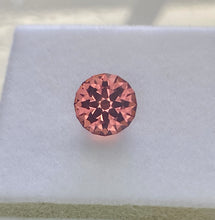 Load image into Gallery viewer, Garnet 2.25 cts
