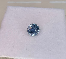 Load image into Gallery viewer, Montana Sapphire .85 cts

