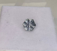 Load image into Gallery viewer, Montana Sapphire 1.50 cts
