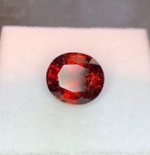 Load image into Gallery viewer, Garnet 5.35 cts
