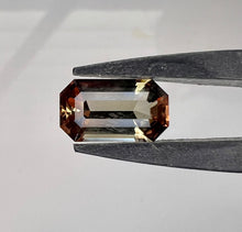 Load image into Gallery viewer, Sunstone 2.90 cts
