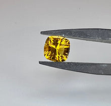 Load image into Gallery viewer, Citrine 2.03 cts
