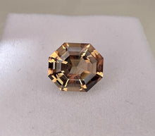 Load image into Gallery viewer, Sunstone 2.10 cts
