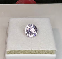 Load image into Gallery viewer, Morganite 2.05 cts
