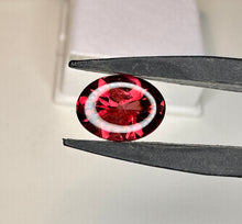 Load image into Gallery viewer, Garnet 3.80 cts
