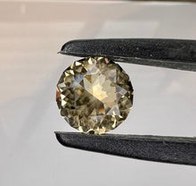 Load image into Gallery viewer, Gold Beryl (Helidor) 3.45 cts
