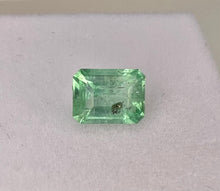 Load image into Gallery viewer, Emerald (Columbian) 1.40 cts

