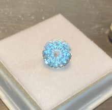 Load image into Gallery viewer, Aquamarine 3.0 cts
