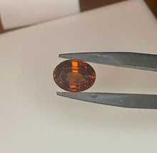 Load image into Gallery viewer, Garnet 3.75 cts
