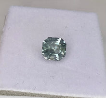 Load image into Gallery viewer, Sapphire 1.85 cts (Montana)

