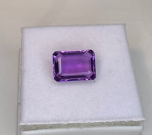 Load image into Gallery viewer, Amethyst 3.50 cts
